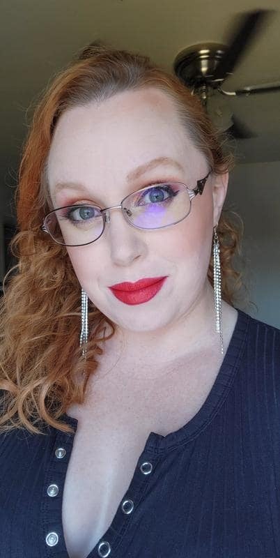 "12 sävyä pyörivä matta huulikynä, tarkka kärki, pehmeä koostumus, mattapinta, kosmetiikka naisille, cruelty-free."