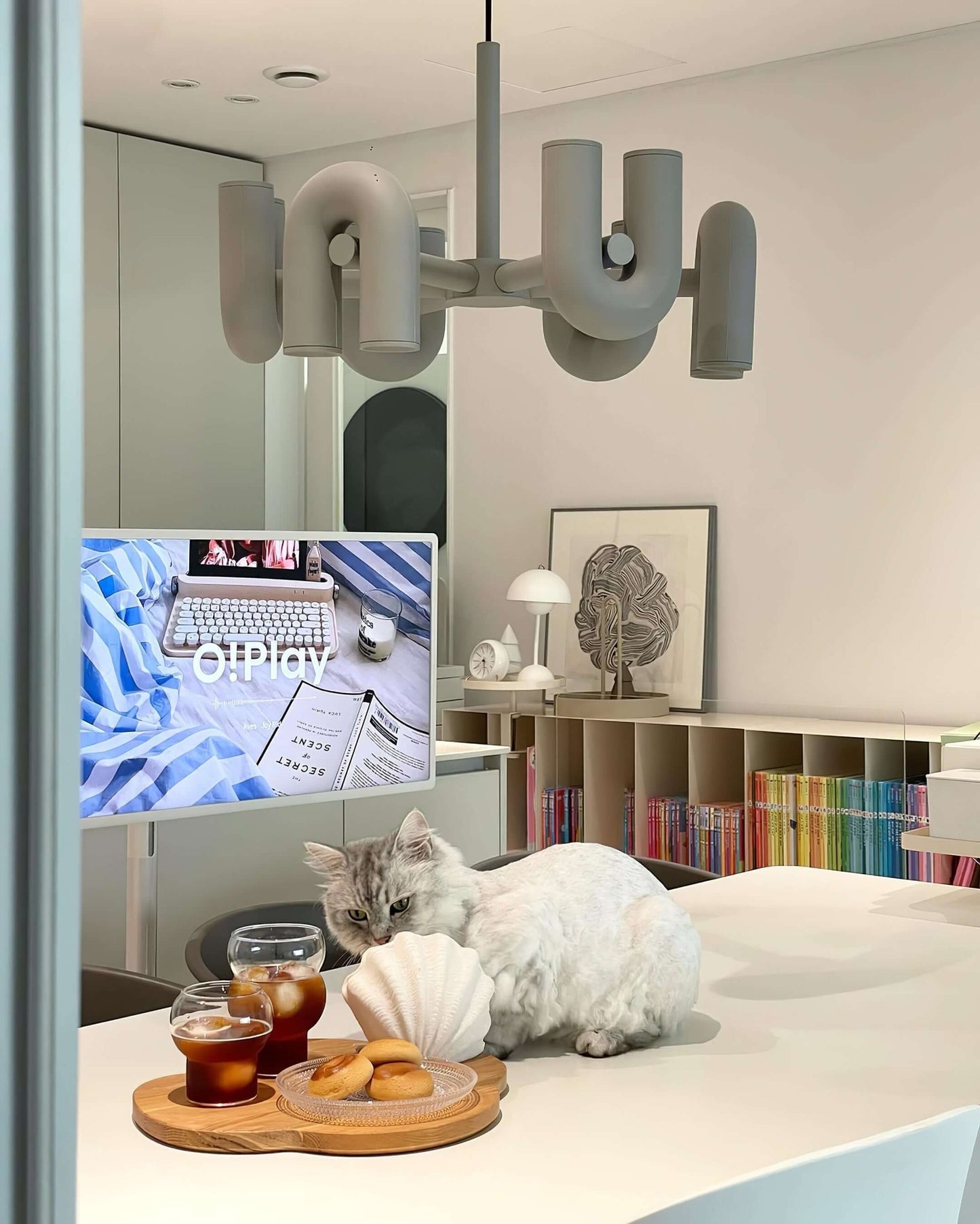 Moderni LED-kattokruunu, monipuolinen valaistus