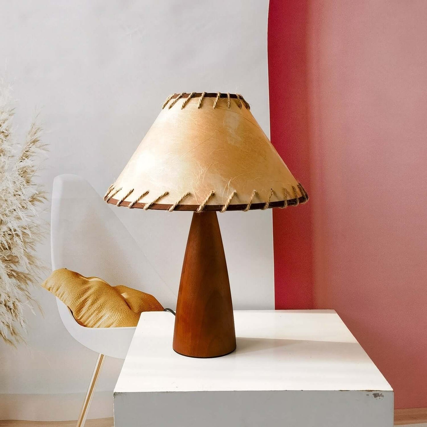 Lampe De Table En Bois Massif De Style Xviiie Siècle
