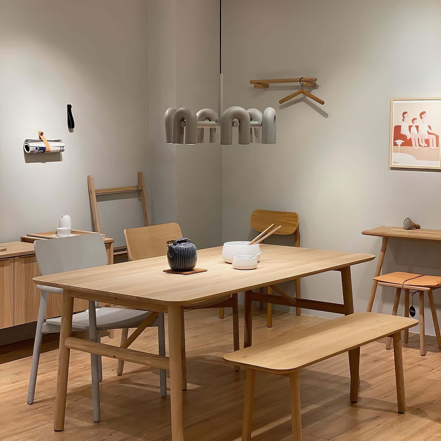 Moderni LED-kattokruunu, monipuolinen valaistus