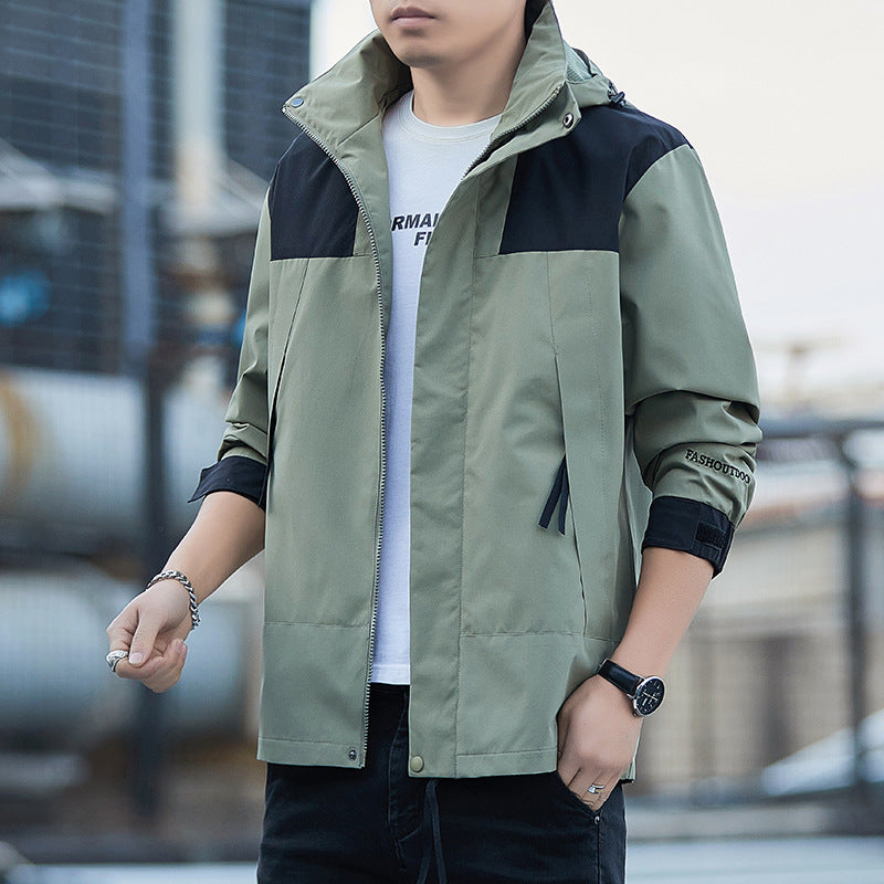 "Miesten vedenpitävä ulkoilutakki, säänkestävä materiaali, paneelirakenne, kevät-syksy, monikäyttöinen ja tyylikäs."