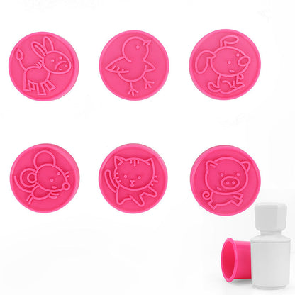 "Tarttumattomat keksileimasimet, eläinkuvioiset, silikoniset, värikkäät, helppokäyttöiset, kori lasten leivontaan."