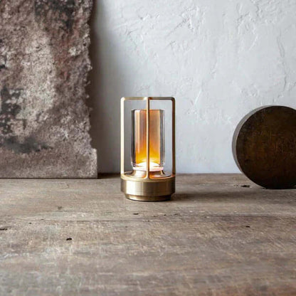 Langaton LED-pöytälamppu - Moderni ja tyylikäs sisustusvalaisin